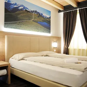 Touring & Hotel